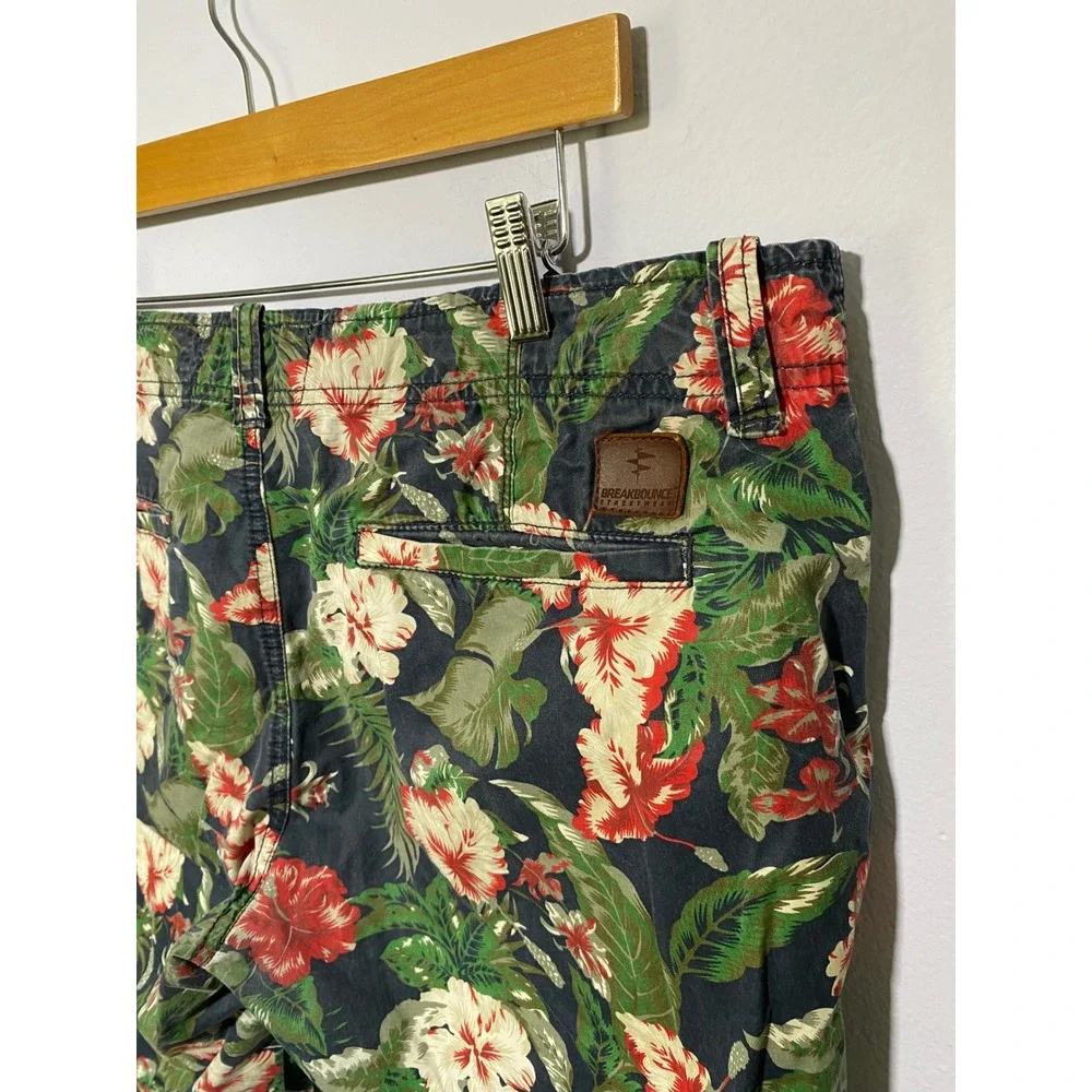 Breakbounce Streetwear Buddy Hug Floral Tropical Chino Shorts Mens 38 Navy Blue